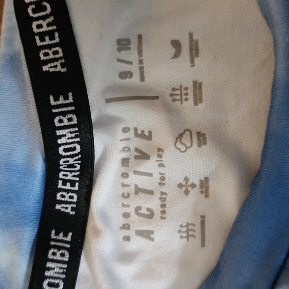 Boys Abercrombie Active Tee - 9-10 - Picture 3 of 4